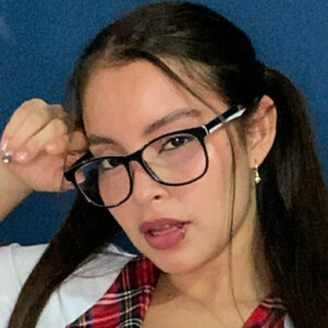 caringaia1313 sexy actress image