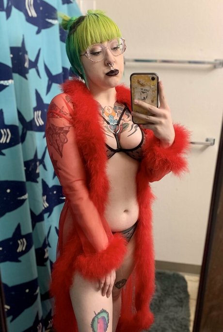 trrashvixen high quality actress picture