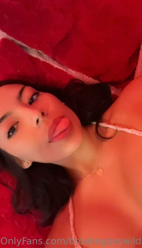 brookegoeswildx naked pornstar image