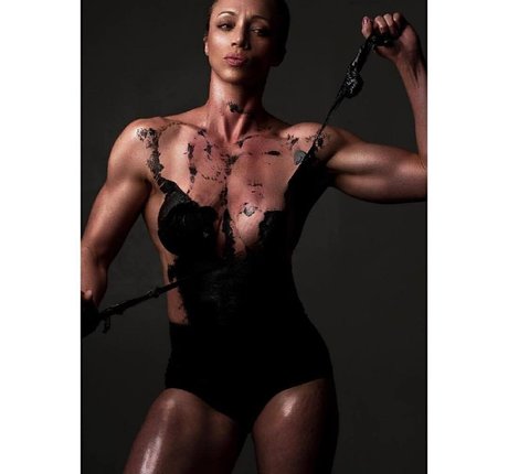 fiercelyfitrose model perfect photos