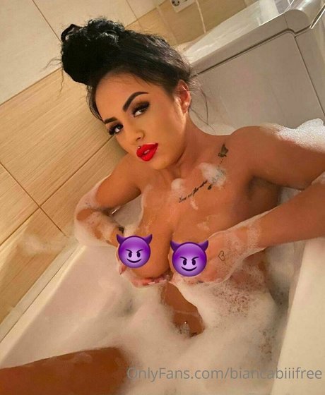 biancabiiifree sex model img