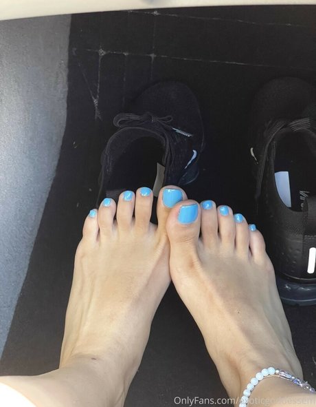 milf wife onlyfans nude picture