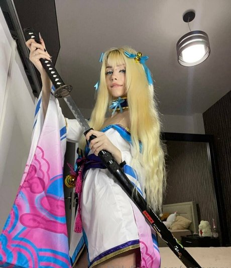 Xenomyy exclusive model photo