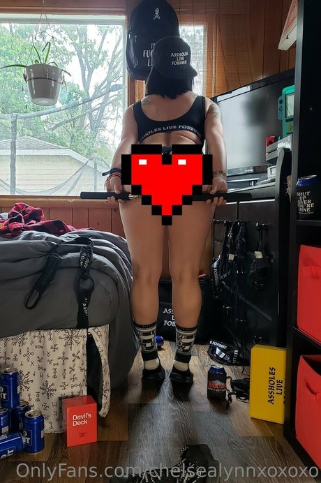 chelsealynnxoxoxo beautiful pornstar photo