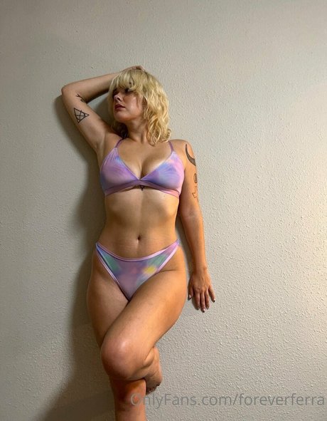 foreverferra sexy model pic