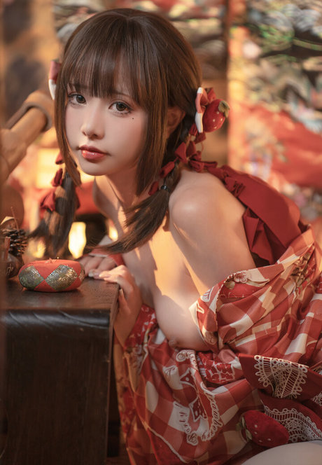 nekokoyoshi naked star photos