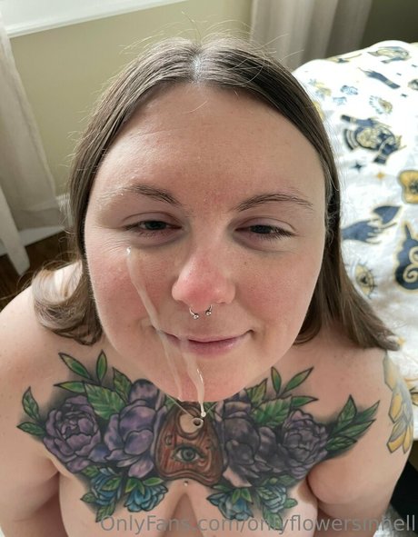onlyflowersinhell pornstar img