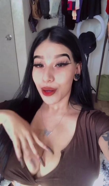 Fernanda V pornstar art galleries