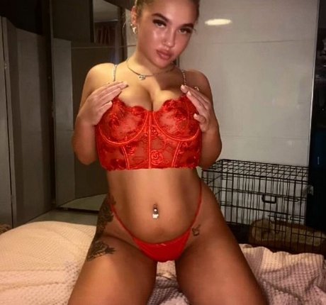 Caoimheeee naked pornstar gallery