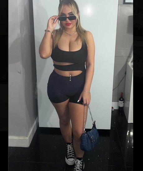 Caoimheeee model nice photo