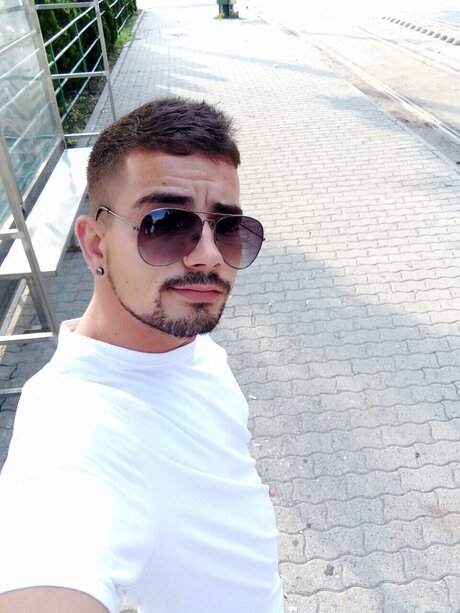 Mihai Alexandru Dulai star top photo