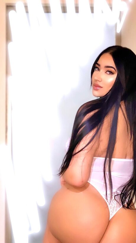 Sina Marin star pornographic photo