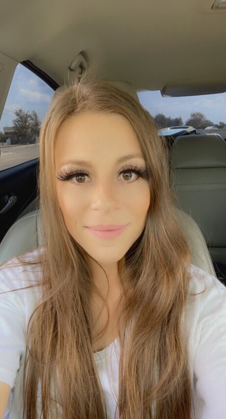 Taylor Witucki sexy star photos