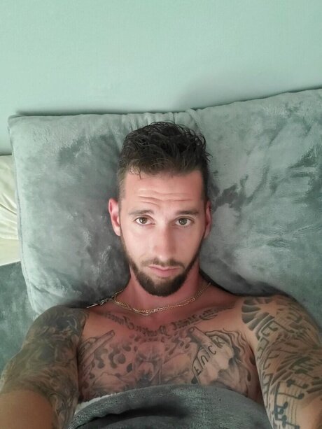 Yourdumbitch sex pornstar pic