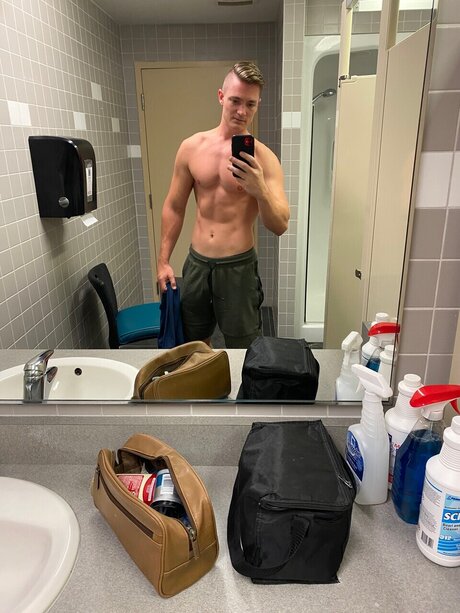 Lance maxwell star nudes img