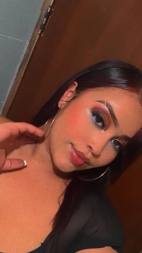 Kadisha Squlrt sexy actress img