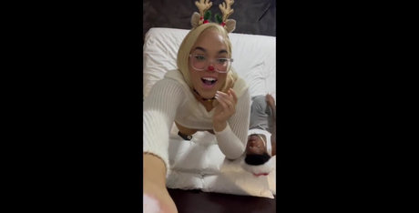 GemJewels best model photo