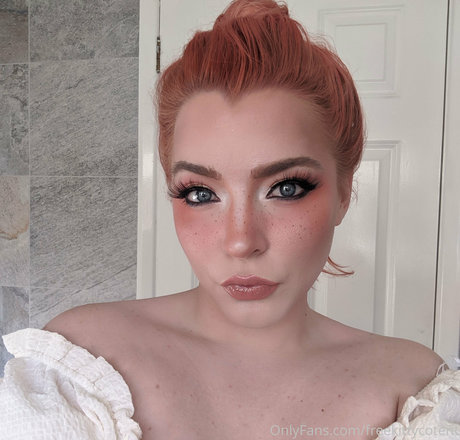 freekittycontent exclusive star image