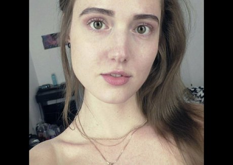 Peas and Pies pornstar hd image
