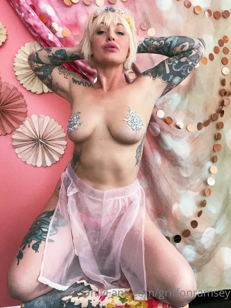 Griffon Ramsey model hot photo