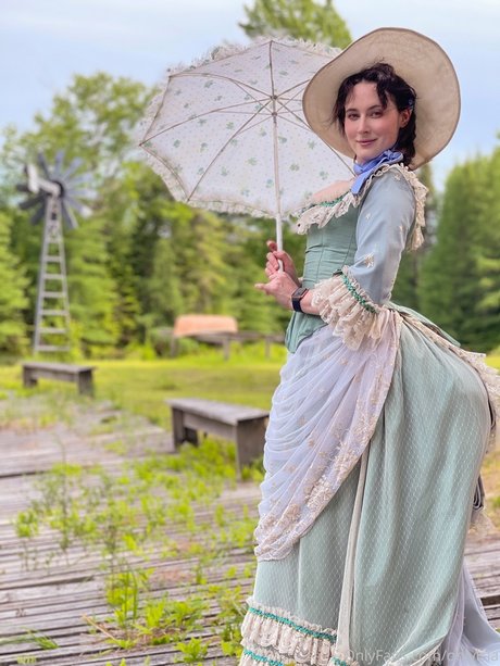 Isla David beautiful actress photo