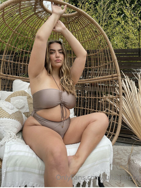 Julia Berit art pornstar pic