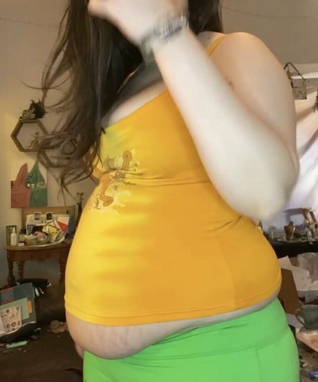 kellijellibelli star nude image