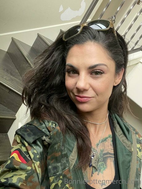 Bonnie Rotten sexy star pictures