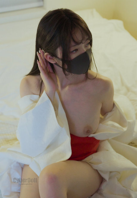 Hong Kong Doll porn star pics