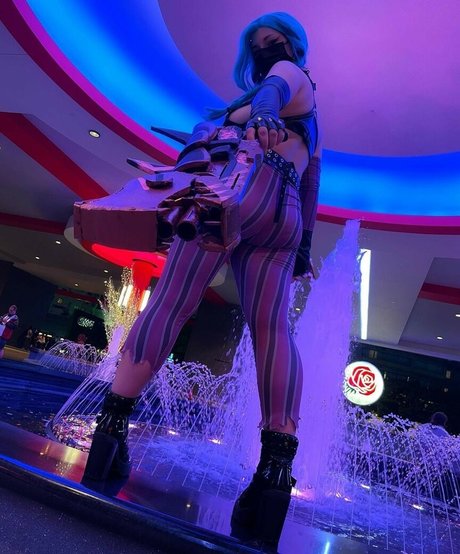 Sodamoskii high quality actress pics