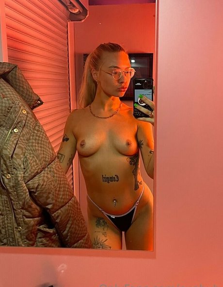 Jess Geary model porn pic