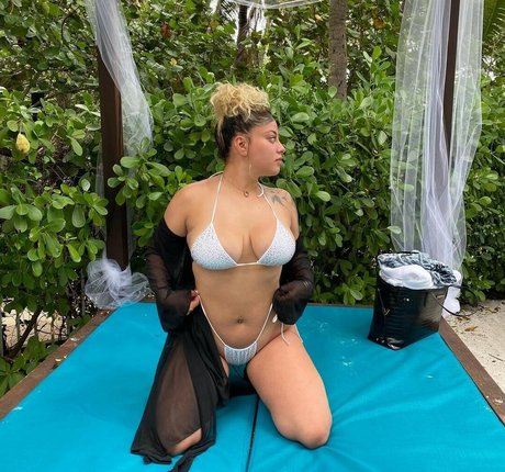 Domovelez sexy actress images