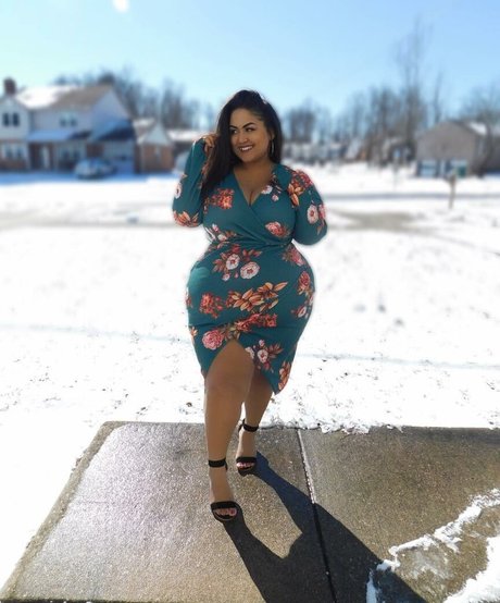 uilanibabe model hd pic