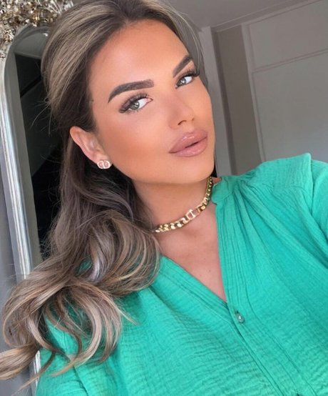 Nana Van Veghel hot pornstar images