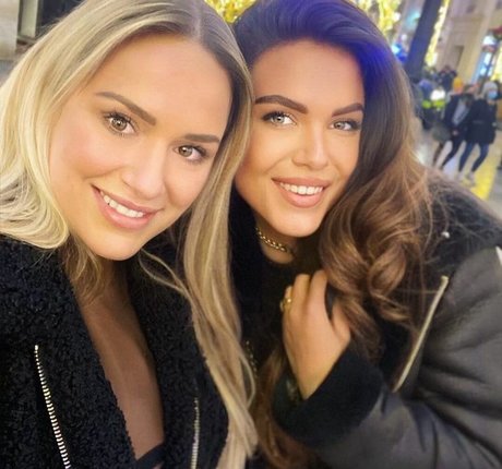 Nana Van Veghel nudes actress galleries