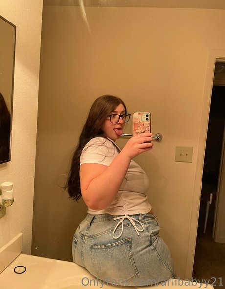 ariibabyy21 model beautiful pictures