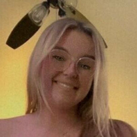 nerdyhayley69 model high quality images