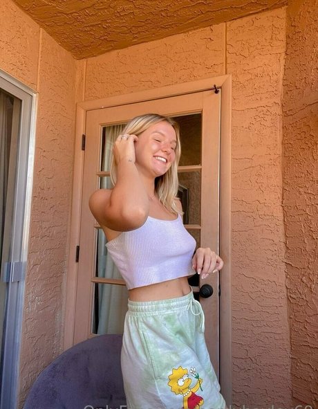 nerdyhayley69 star hot image