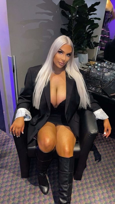 Ashleemunday pornstar hot pic
