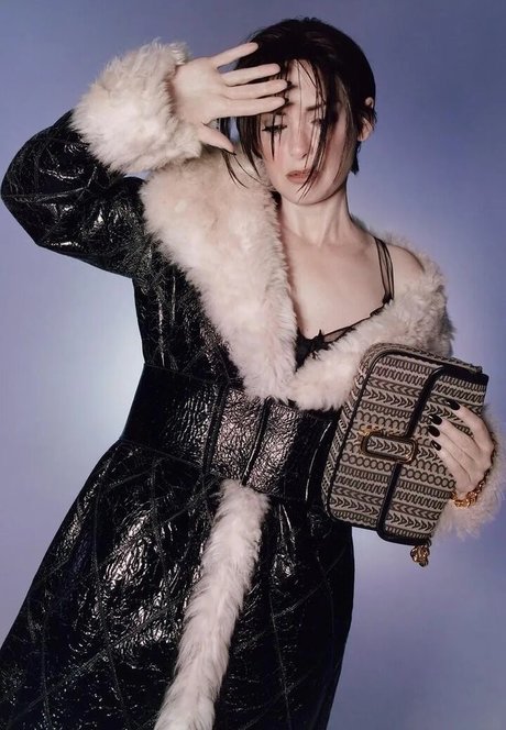 Winona Ryder exclusive actress pic