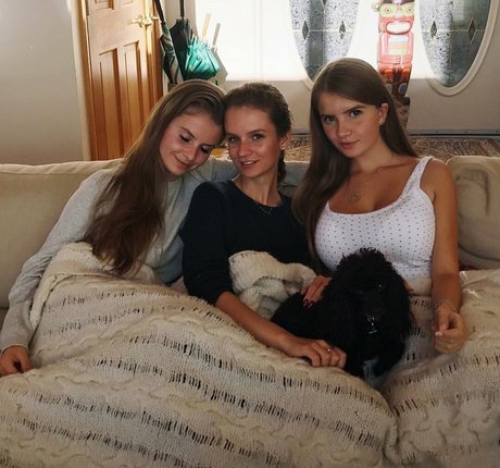 Elizabeth M star best images