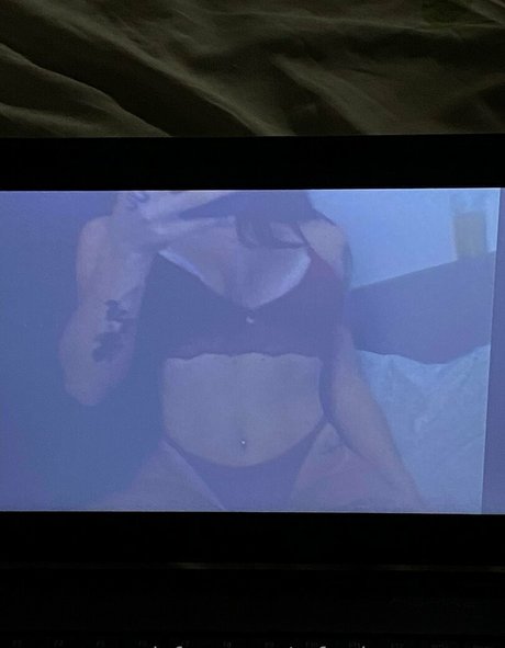 Rafaela Assmann star art pictures