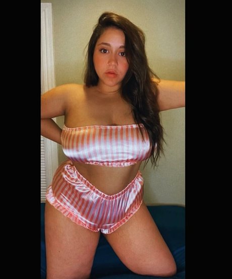 rijayy naked star image