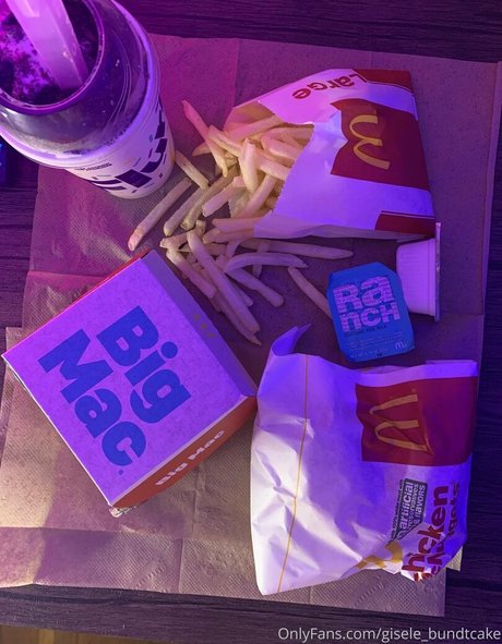 gisele bundtcake best pornstar photo