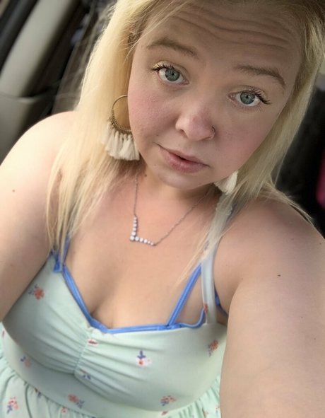 sadiegoldfree nude pornstar img