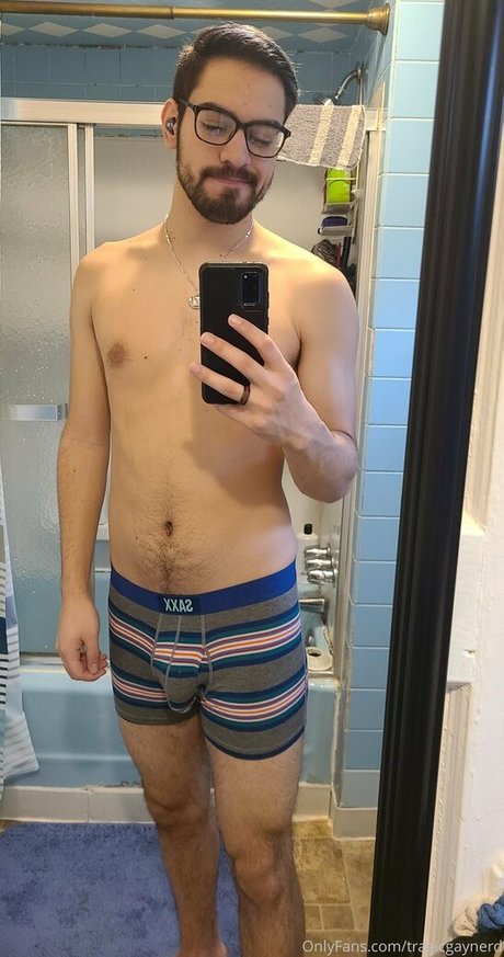 tragicgaynerd art model pics