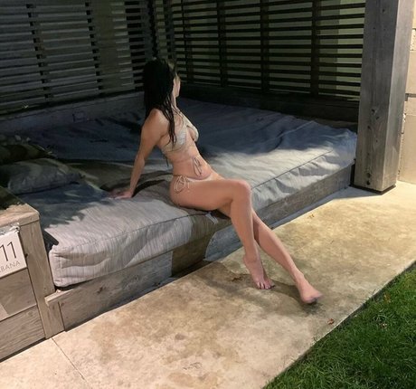 skinny brunette onlyfans art porn picture