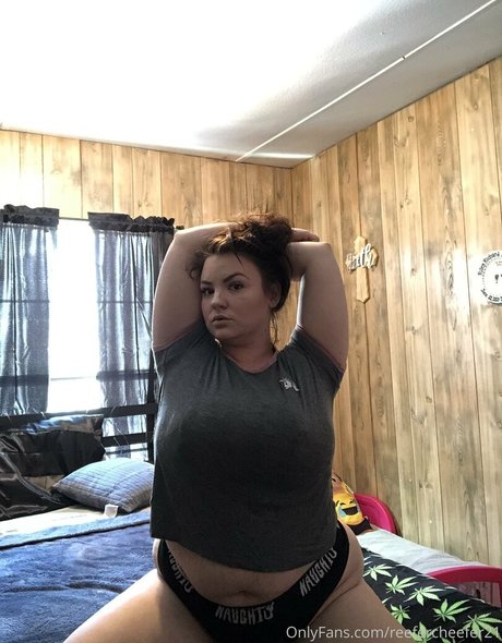 reefercheefer21 adult actress photo