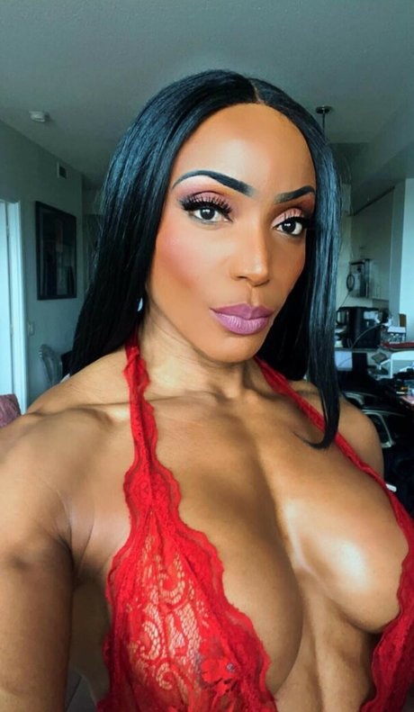 Maggie Watson pornstar sex image