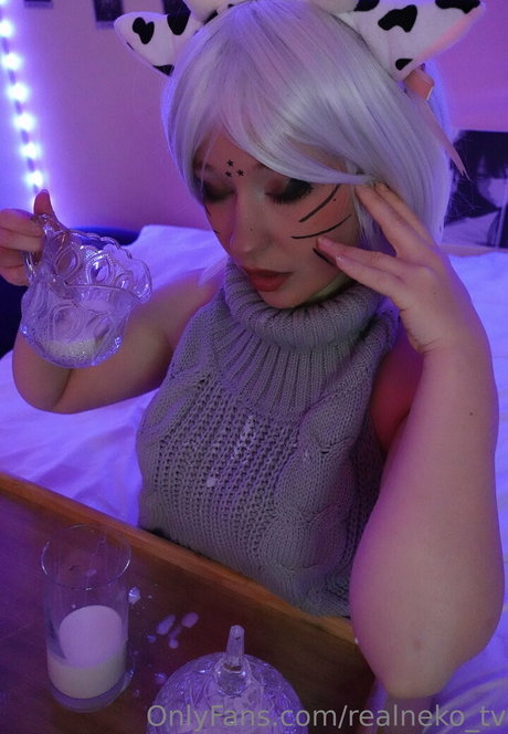 realneko tv pretty pornstar img